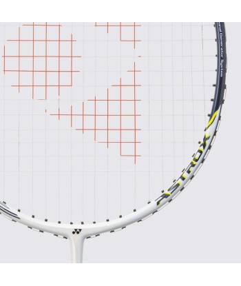 Yonex Astrox 99 Play (White Tiger) Pre-strung votre